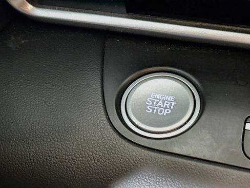 Used 2023 Hyundai Elantra SEL w/ Convenience Package FWD image 20