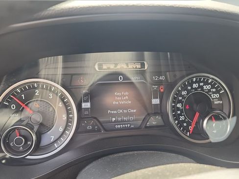 Used 2019 RAM 1500 Big Horn AWD/4WD image 10