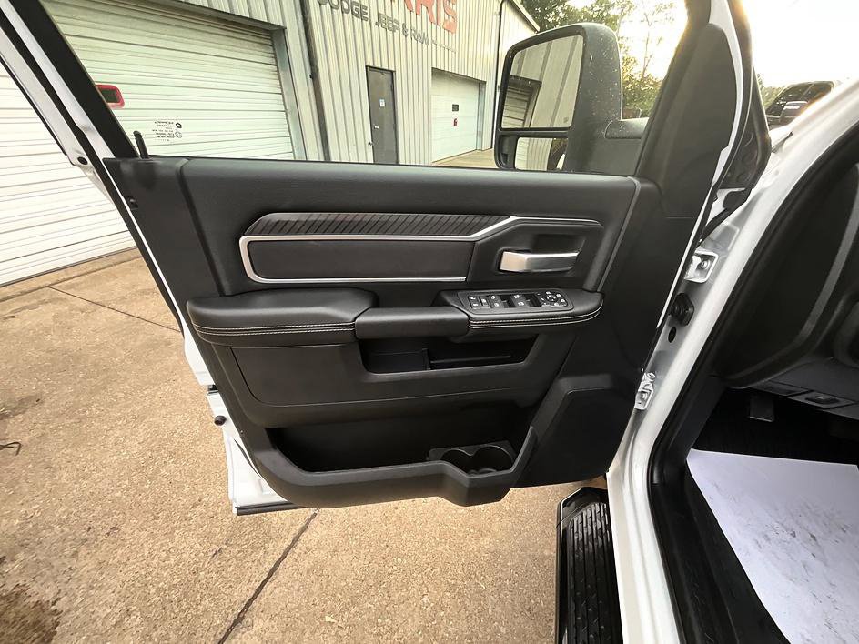 New 2027 RAM 3500 Big Horn AWD/4WD image 12