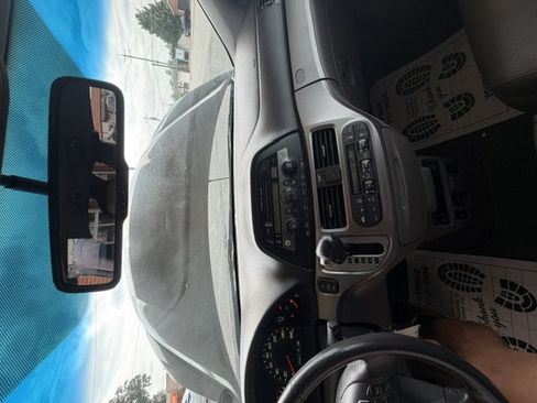 Used 2010 Honda Odyssey EX-L image 18