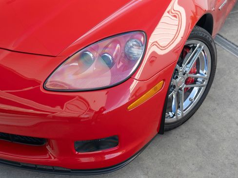Used 2008 Chevrolet Corvette Z06 w/ Preferred Equipment Group image 37