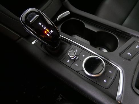 Used 2023 Cadillac XT6 Sport image 25