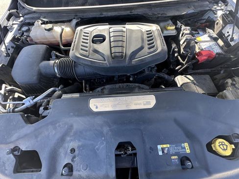 Used 2024 Jeep Wagoneer L Series II image 31