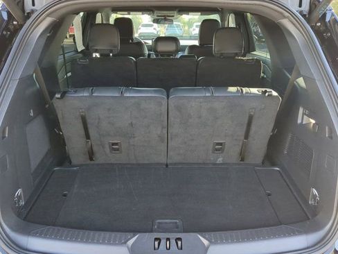 Used 2025 Ford Explorer ST-Line w/ ST-Line Street Pack image 13