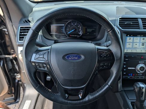 Used 2019 Ford Explorer Limited w/ Ford Safe & Smart Package FWD image 14
