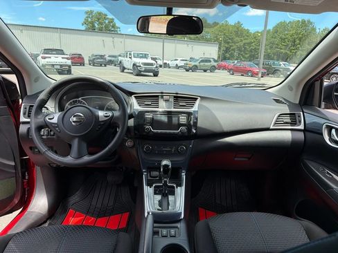 Certified 2017 Nissan Sentra SR FWD image 8