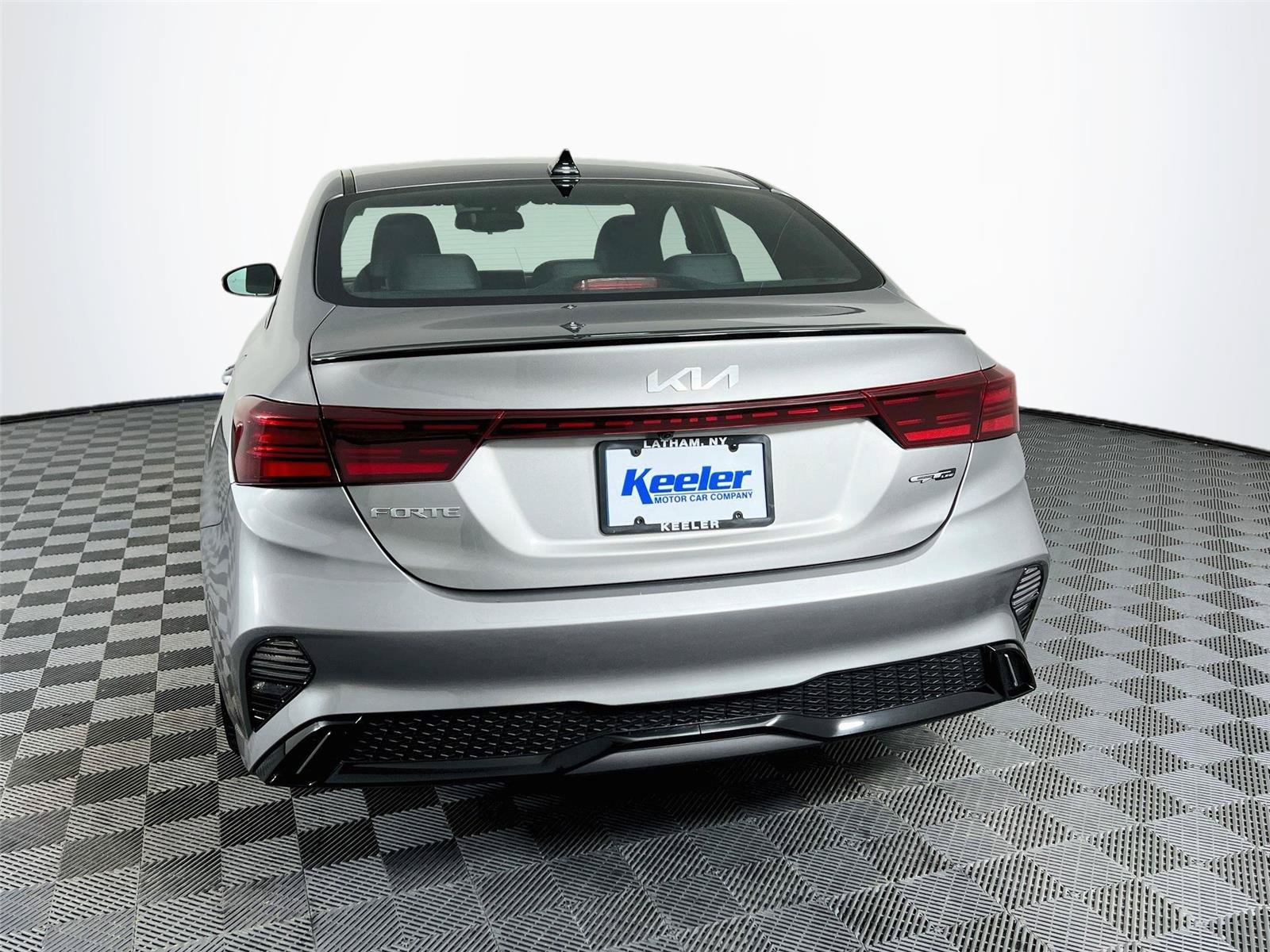 Used 2023 Kia Forte GT-Line w/ GT-Line Premium Package FWD image 5