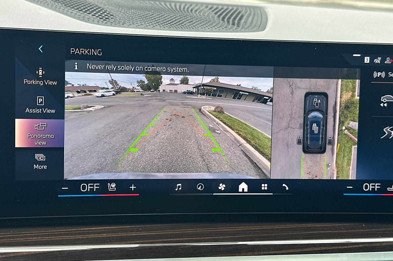Used 2026 BMW X7 xDrive40i AWD/4WD image 19