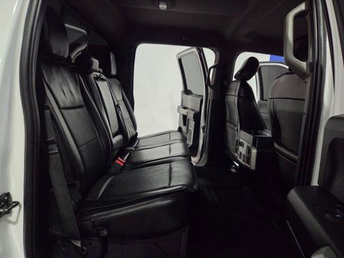 Used 2019 Ford F250 Lariat w/ Lariat Value Package image 10