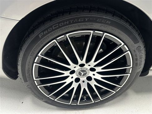 Used 2024 Mercedes-Benz C 300 300 4MATIC image 13