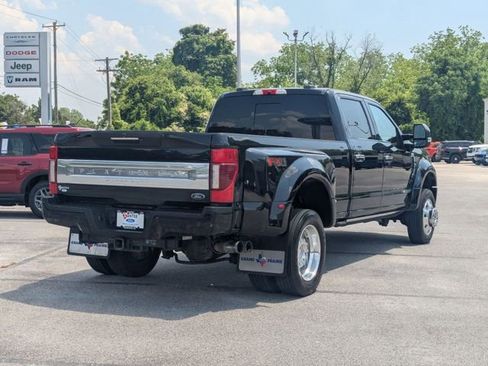 Used 2021 Ford F450 Platinum w/ FX4 Off-Road Package AWD/4WD image 3