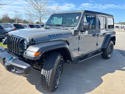 Used 2023 Jeep Wrangler Unlimited AWD/4WD image 4