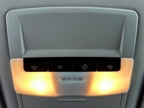 Used 2025 Nissan Altima 2.5 SR FWD image 36