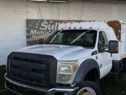 Used 2016 Ford F550 2WD Regular Cab Super Duty image 1