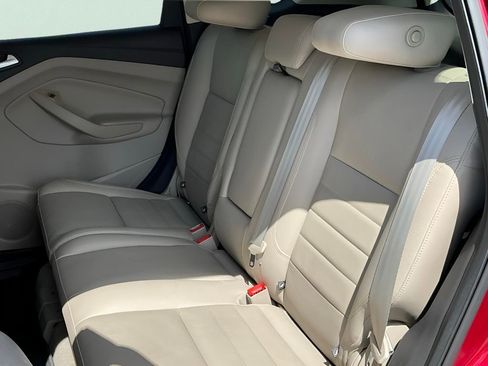 Used 2014 Ford Escape Titanium w/ Equipment Group 401A FWD image 24