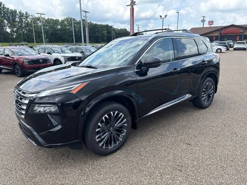 New 2026 Nissan Rogue Platinum AWD/4WD image 3
