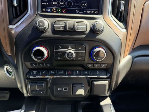 Certified 2022 Chevrolet Silverado 3500 High Country w/ Safety Package II AWD/4WD image 28
