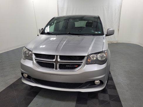 Used 2019 Dodge Grand Caravan GT w/ Safety Sphere Group FWD image 15