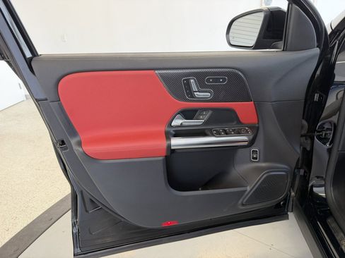 Used 2022 Mercedes-Benz GLA 35 AMG 4MATIC w/ AMG Aerodynamic Package image 30