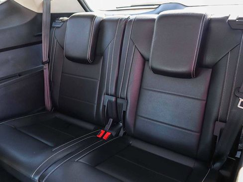 Certified 2022 Volkswagen Atlas SE w/ Panoramic Sunroof Package image 17