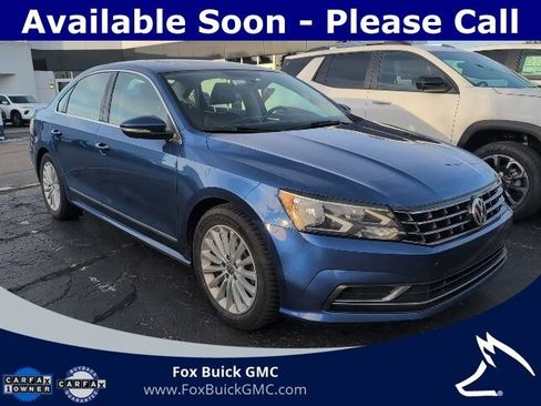 Used 2017 Volkswagen Passat 1.8T SE FWD image 3