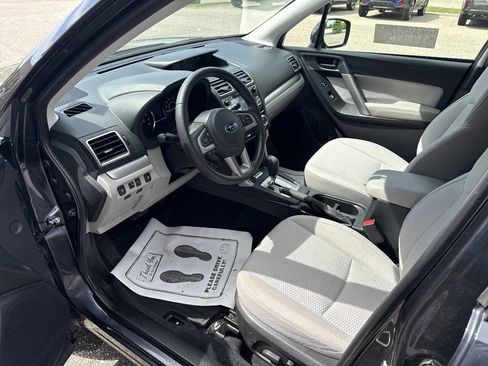 Used 2018 Subaru Forester 2.5i Premium AWD/4WD image 11