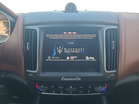 Used 2017 Maserati Levante w/ Sport Package AWD/4WD image 14