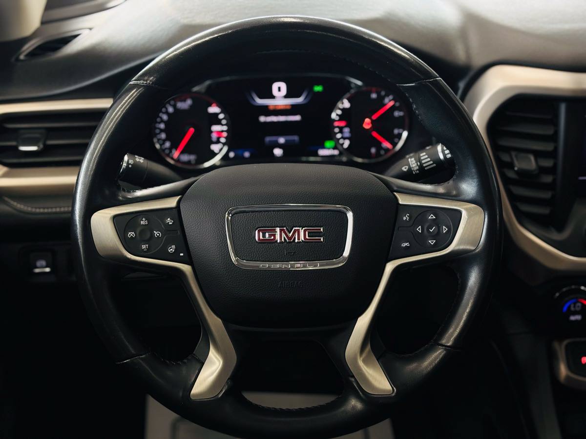 Used 2020 GMC Acadia Denali w/ Technology Package AWD/4WD image 51