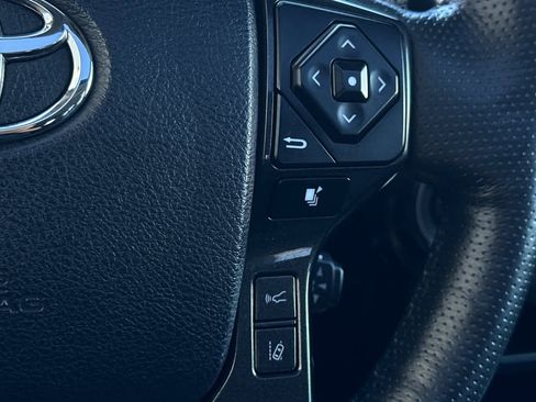 Used 2023 Toyota 4Runner 40th Anniversary SE image 28