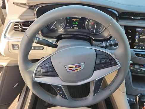 New 2026 Cadillac XT5 Premium Luxury w/ Driver Assist Package AWD/4WD image 13