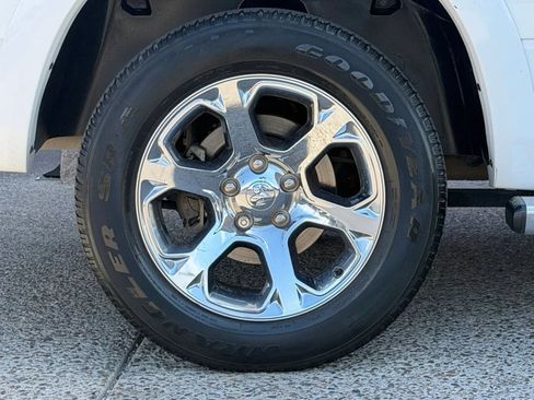 Used 2016 RAM 1500 Laramie w/ Convenience Group AWD/4WD image 38
