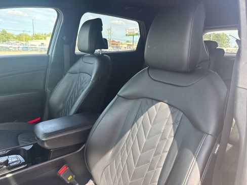 Used 2023 Kia Sportage X-Line AWD/4WD image 12