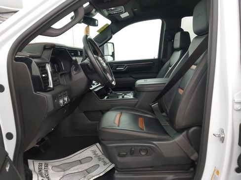 Used 2026 GMC Sierra 2500 AT4 AWD/4WD image 10