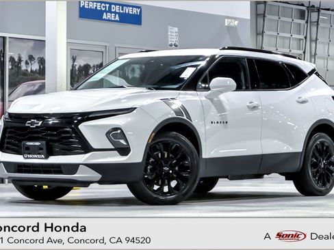Used 2023 Chevrolet Blazer LT w/ LPO, Black Sport Package FWD image 1