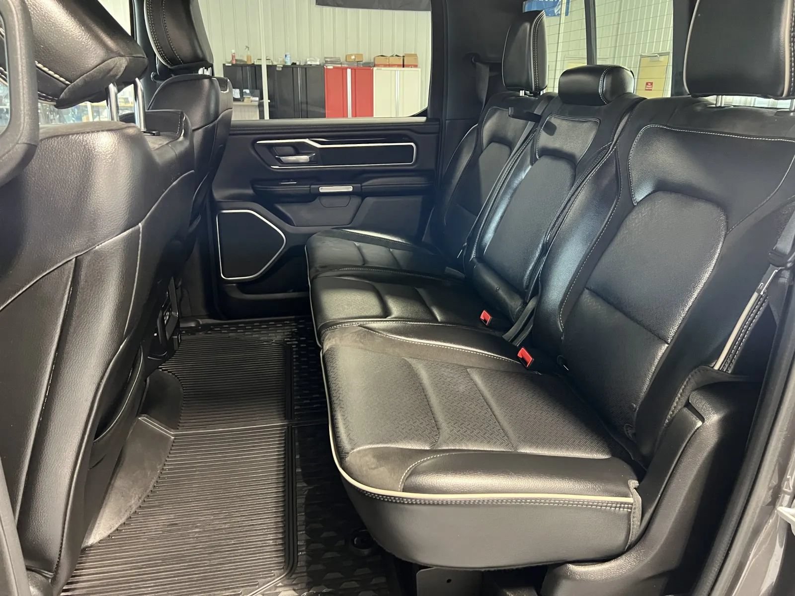 Used 2020 RAM 1500 Laramie AWD/4WD image 36
