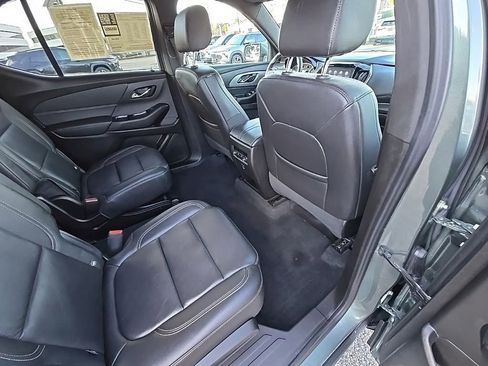 Used 2023 Chevrolet Traverse LT image 28
