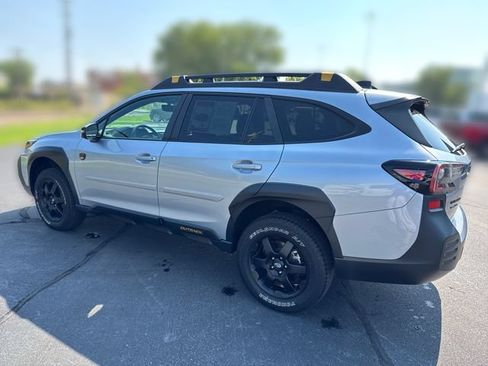 Used 2024 Subaru Outback Wilderness AWD/4WD image 3