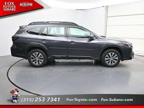 Used 2024 Subaru Outback AWD/4WD image 17
