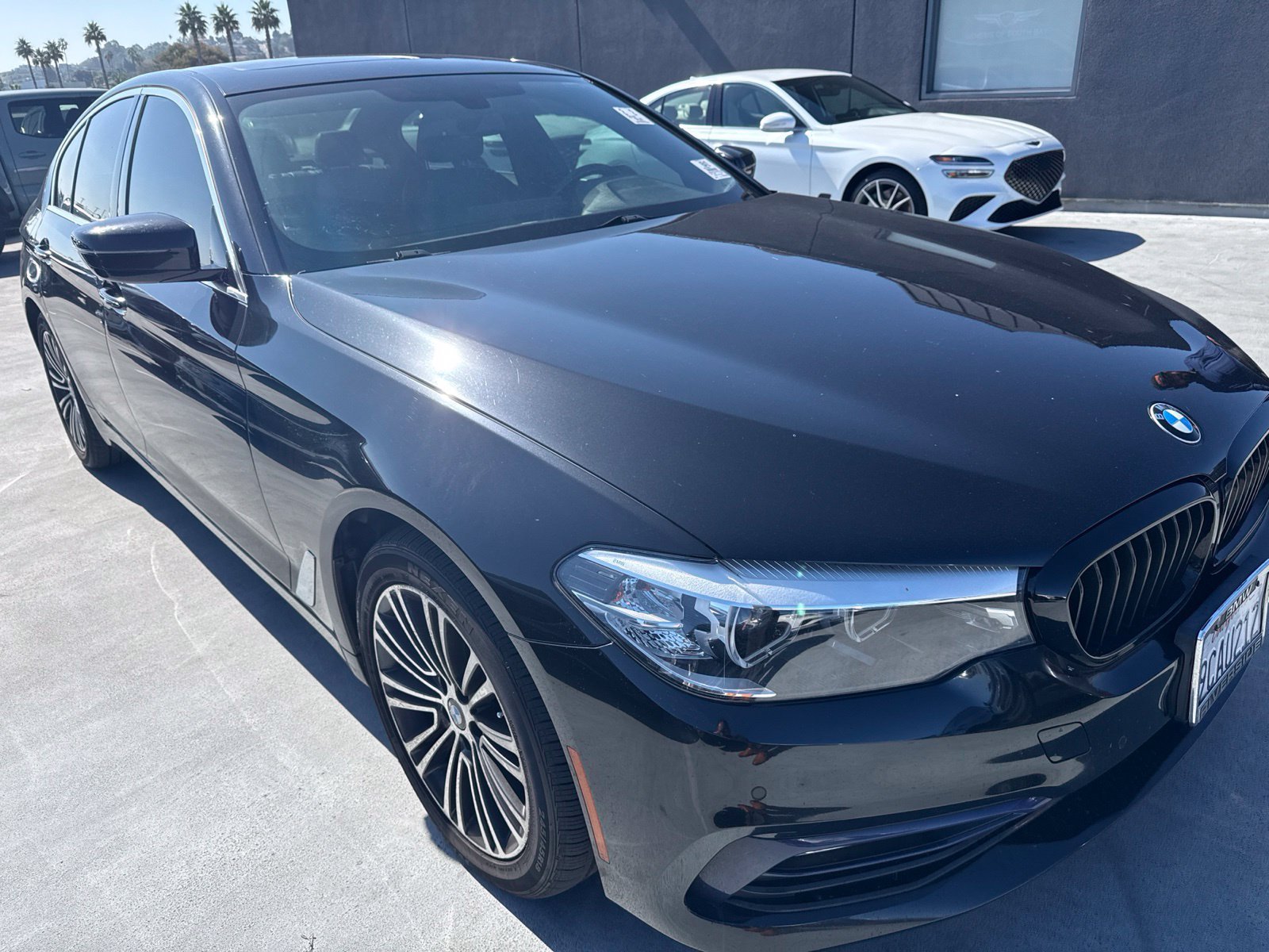 Used 2018 BMW 540i xDrive w/ Premium Package AWD/4WD image 1