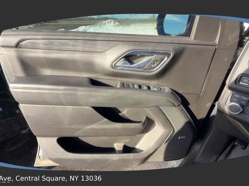 Used 2021 GMC Yukon XL SLT w/ SLT Luxury Plus Package image 28