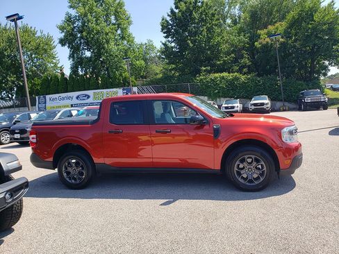 Used 2024 Ford Maverick XLT w/ XLT Luxury Package AWD/4WD image 4