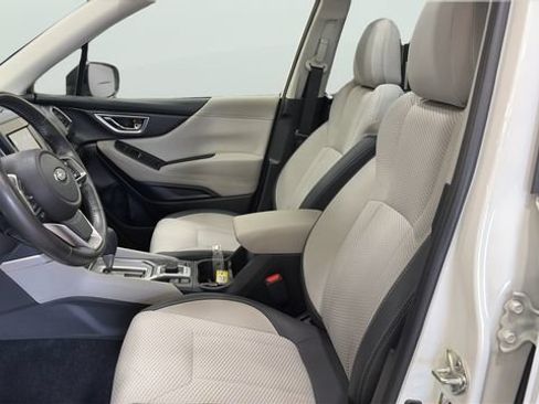 Used 2020 Subaru Forester Premium AWD/4WD image 23