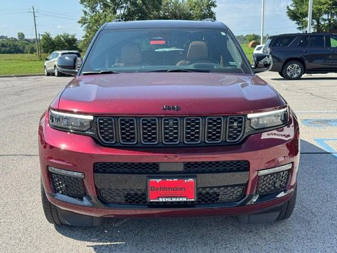 Used 2025 Jeep Grand Cherokee L Summit w/ Advanced Protech Group IV AWD/4WD image 12