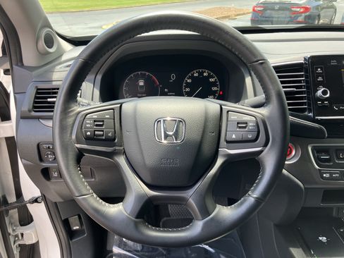 Certified 2025 Honda Ridgeline Sport image 20