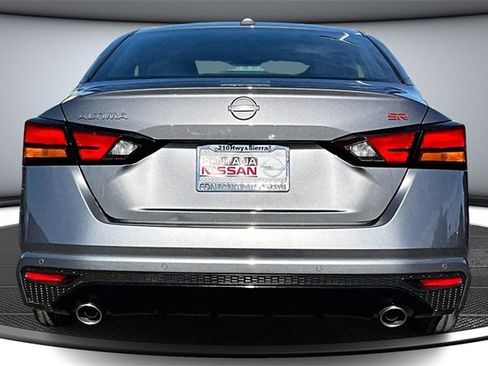 Certified 2024 Nissan Altima 2.5 SR image 5