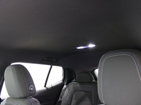 New 2026 Chevrolet Equinox EV LT image 26