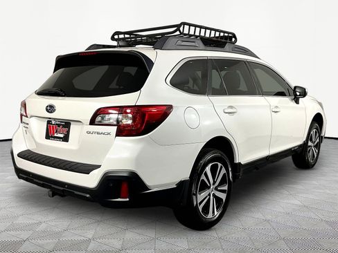 Used 2018 Subaru Outback 2.5i Limited AWD/4WD image 6