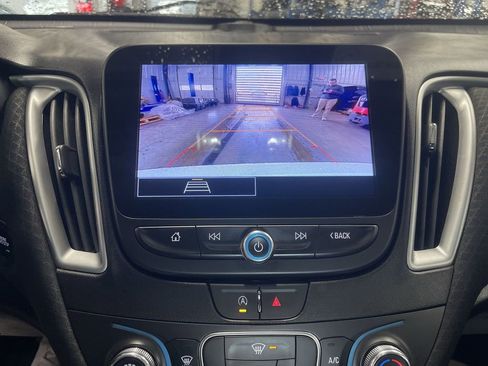 Used 2024 Chevrolet Malibu LS image 22