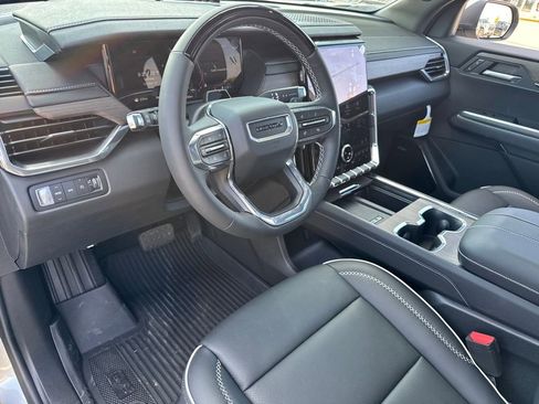 New 2026 GMC Acadia Denali w/ Super Cruise Package image 16