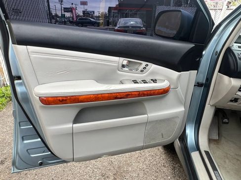 Used 2005 Lexus RX 330 AWD image 12